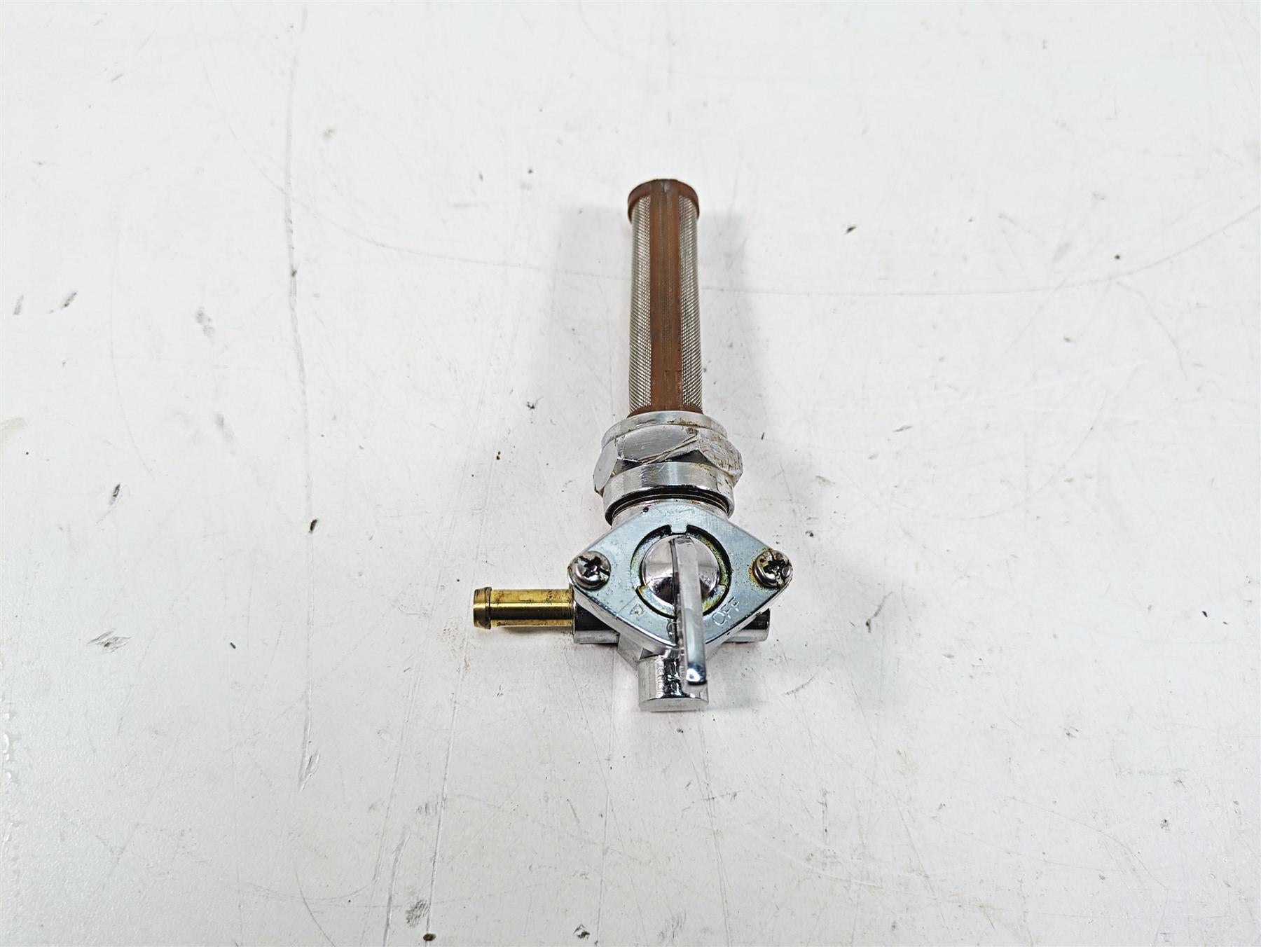 2000 Harley FXSTS Softail Springer Fuel Gas Petrol Valve Petcock 61338-94D {{ shop.shopifyCountryName }} - Mototech271