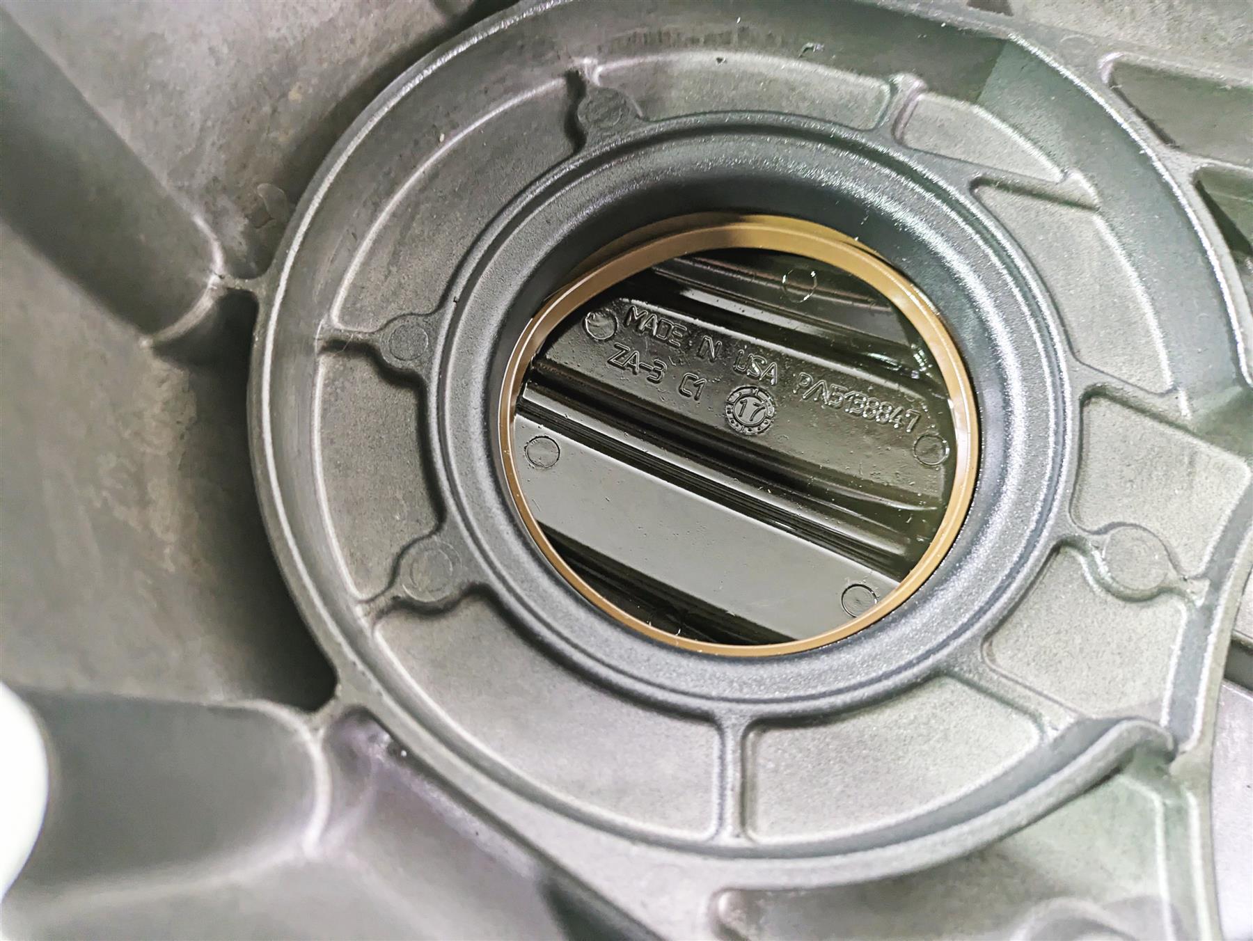 2018 Indian Chieftain Limited Primary Drive Clutch Engine Cover 1205125-521 {{ shop.shopifyCountryName }} - Mototech271