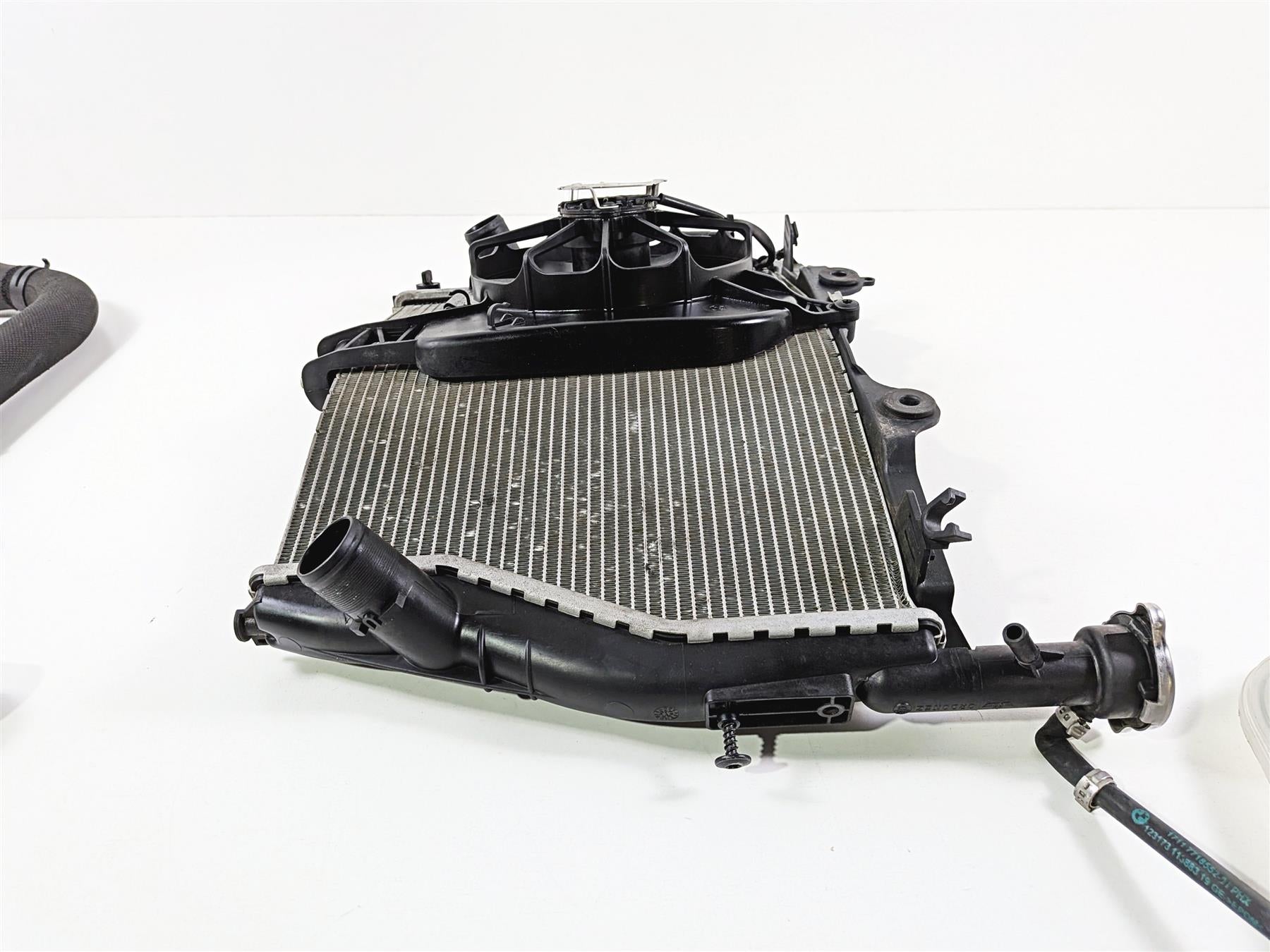 2017 BMW S1000RR K46 Radiator Fans Reservoir And Hoses - No Leaks 17118546822 {{ shop.shopifyCountryName }} - Mototech271