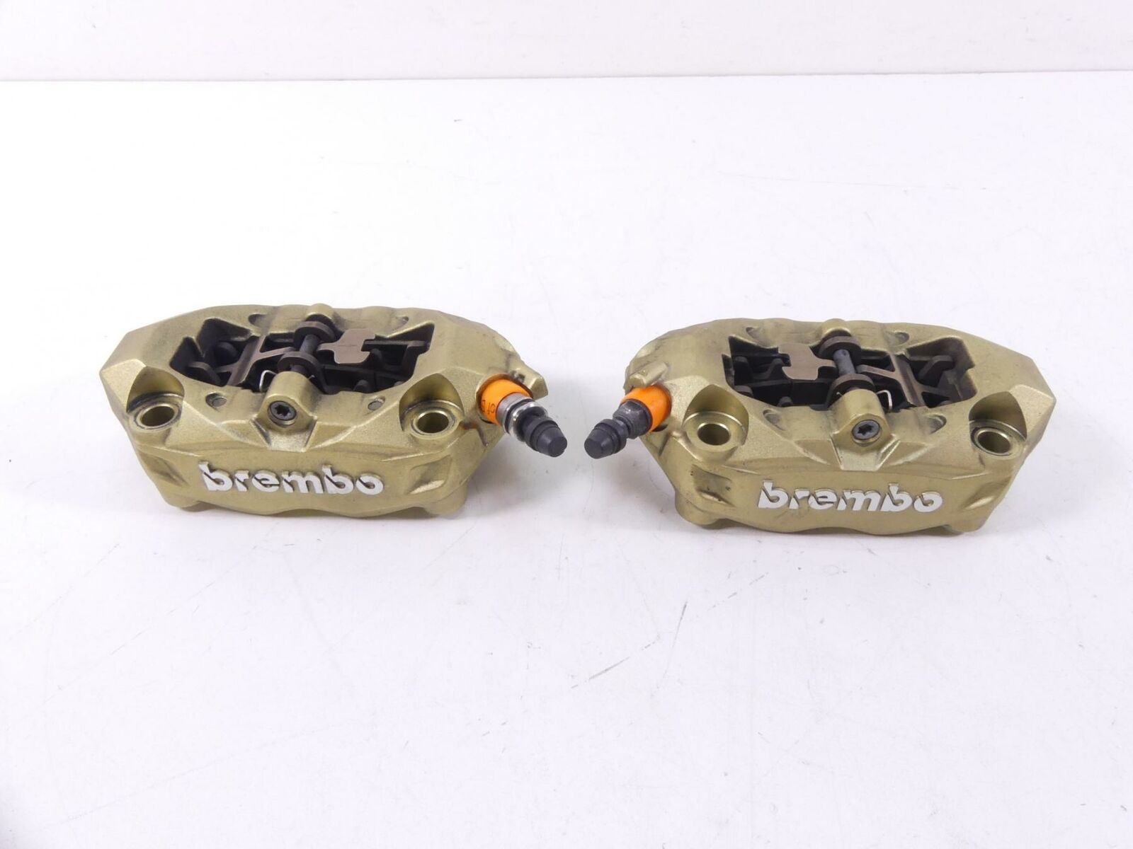 2016 BMW R1200RS K54 Front Brembo Brake Caliper Set 34118556205 34118556206