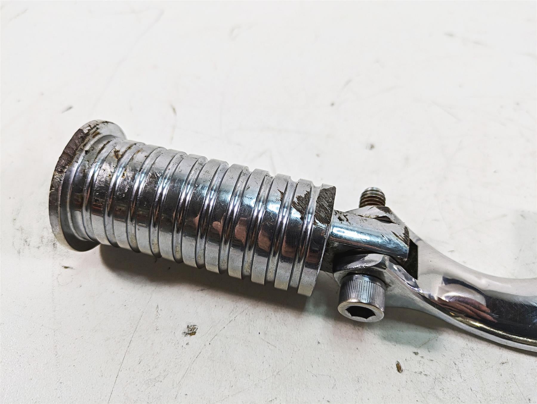 1994 Harley Sportster XLH883 XL883 Left Right Front Foot Peg Pedal Set 50951-90 {{ shop.shopifyCountryName }} - Mototech271