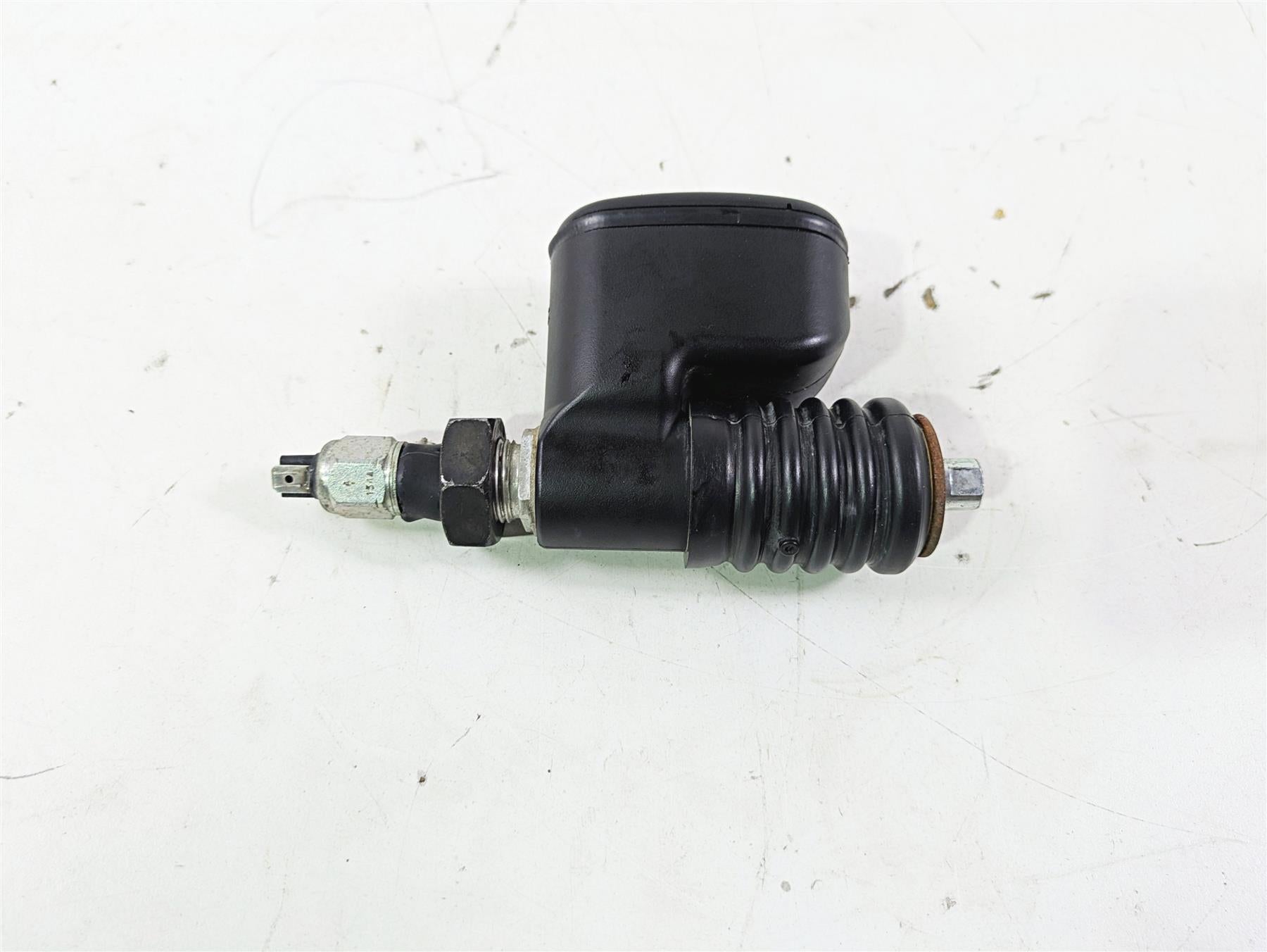 2015 Harley FXDL Dyna Low Rider Rear Brake Master Cylinder 41700065A {{ shop.shopifyCountryName }} - Mototech271