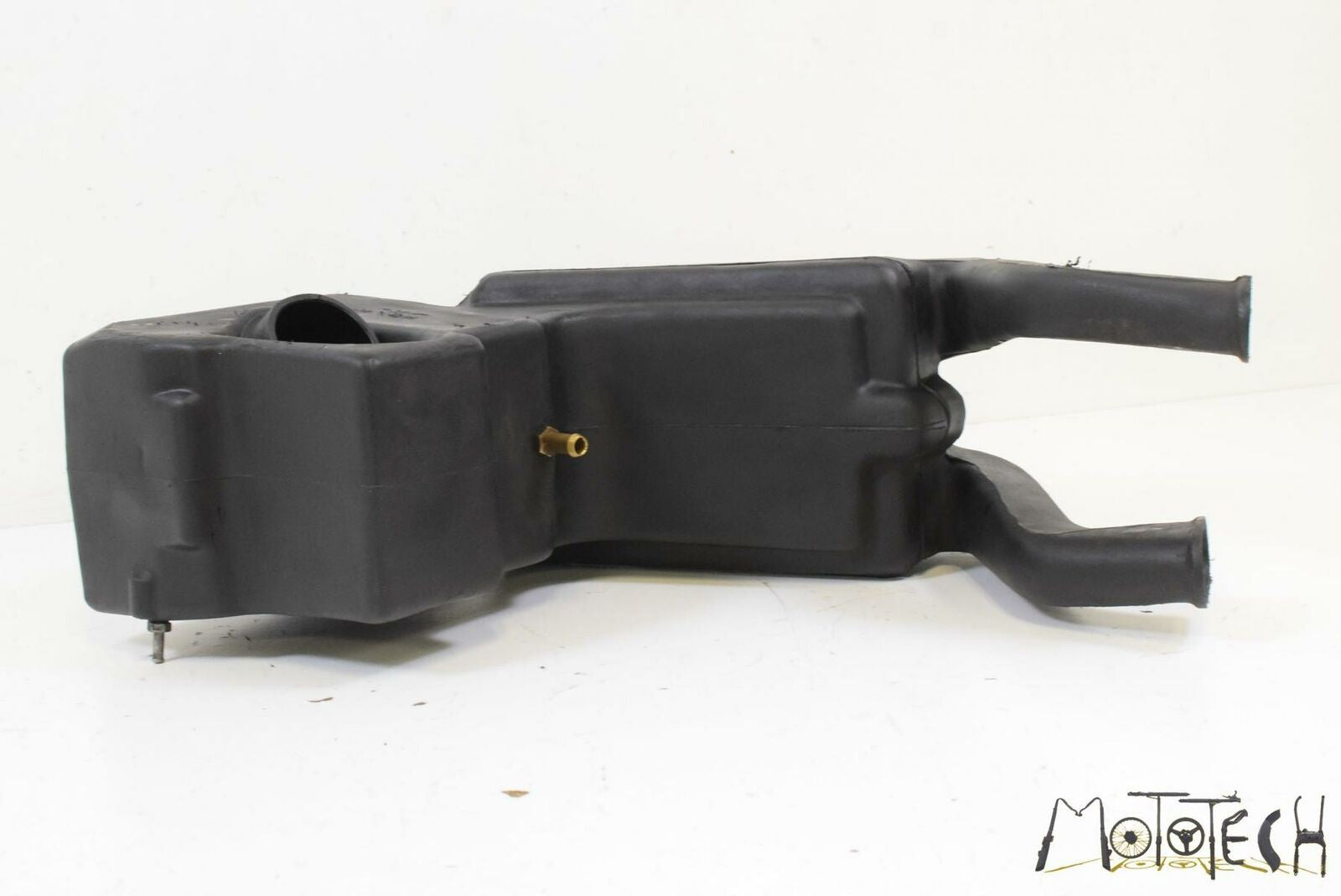 1998 Moto Guzzi V11 1100 California EV Air Cleaner Breather Filter Box GU3011406 {{ shop.shopifyCountryName }} - Mototech271