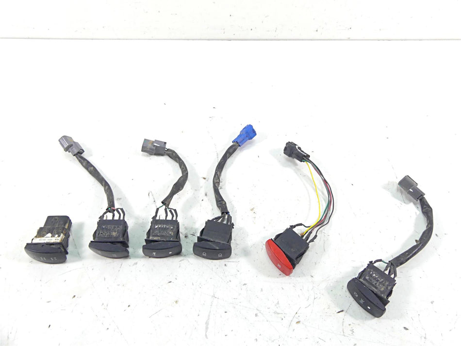 2021 CFMoto Zforce 950 Sport Light Horn Eco Sport Switch Set 5HY0-151700-10000 {{ shop.shopifyCountryName }} - Mototech271