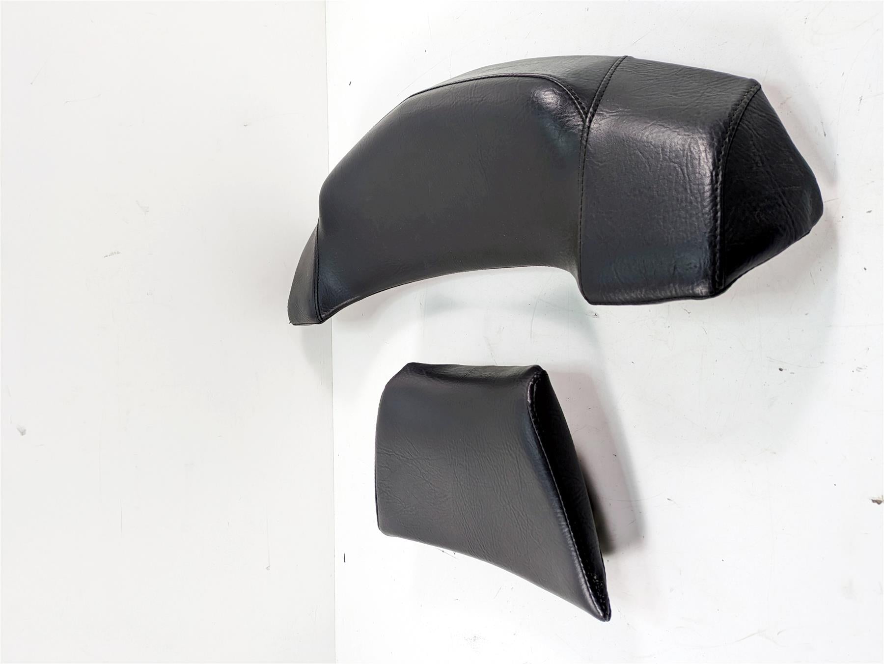 2011 Victory Cross Country Trunk Backrest Passenger Pillow 2684423 {{ shop.shopifyCountryName }} - Mototech271