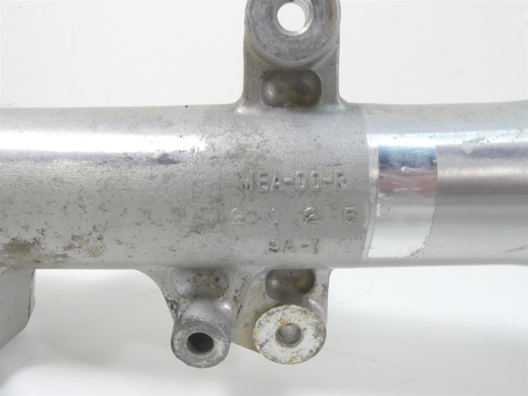 2003 Honda VTX1300 S Straight Front Fork Triple Tree Riser Set 51400-MEA-671 {{ shop.shopifyCountryName }} - Mototech271