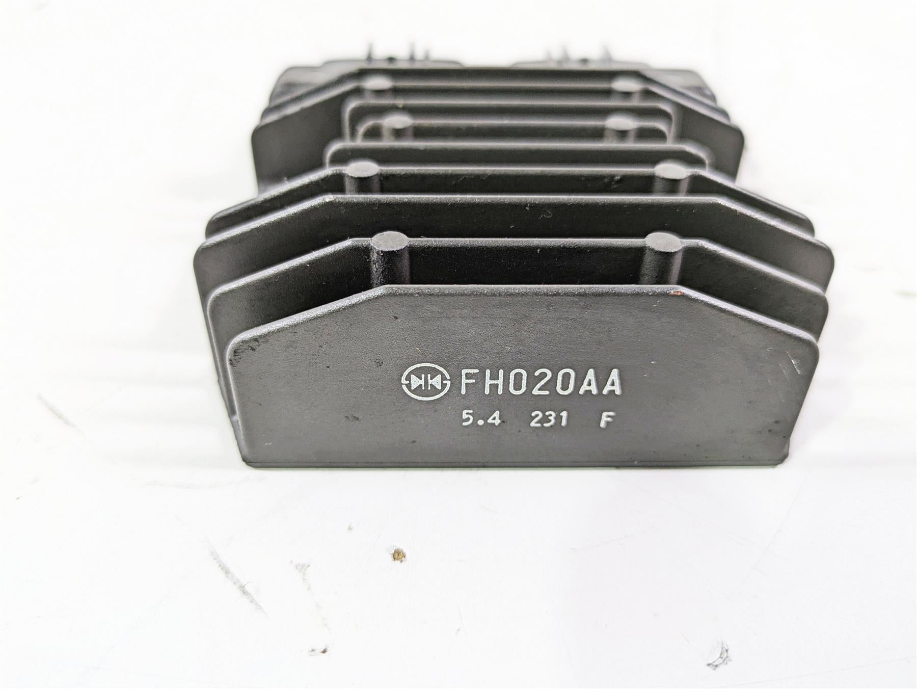 2016 BMW R1200GS GSW K50 Rectifier Voltage Regulator FH020AA 12318523367 {{ shop.shopifyCountryName }} - Mototech271
