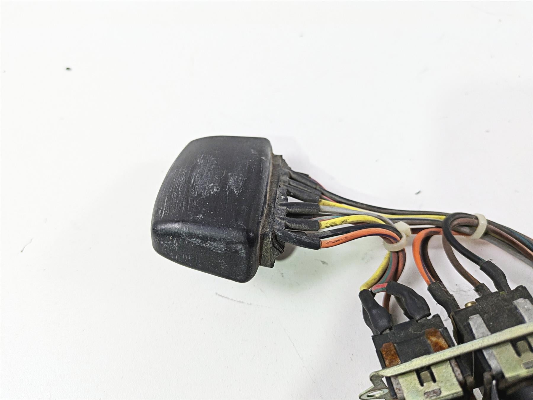 2011 Harley Touring FLHTCUSE CVO E-Glide Auxiliary Switches Faded 70290-07 {{ shop.shopifyCountryName }} - Mototech271