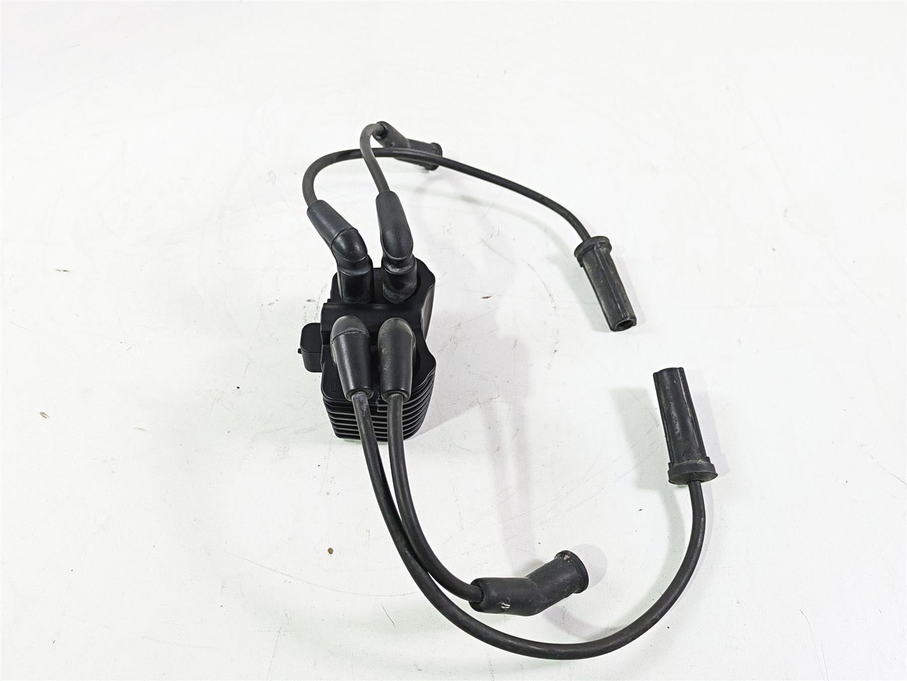 2018 Harley FXBR Softail Breakout Ignition Coil Wires Plugs Set 31600067 {{ shop.shopifyCountryName }} - Mototech271