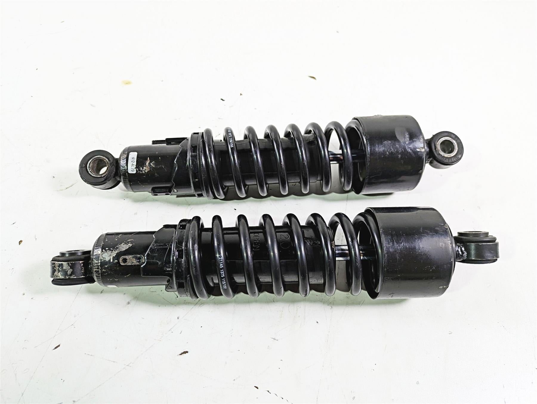 2016 Harley FXDL Dyna Low Rider Progressive Suspension 12" Shock Set 412-4079 {{ shop.shopifyCountryName }} - Mototech271
