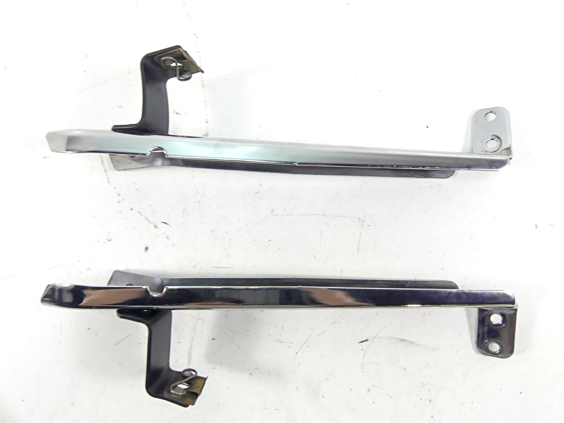 2006 Harley Touring FLHTCU SE E-Glide Saddlebag Support Bracket Set 90718-95A {{ shop.shopifyCountryName }} - Mototech271