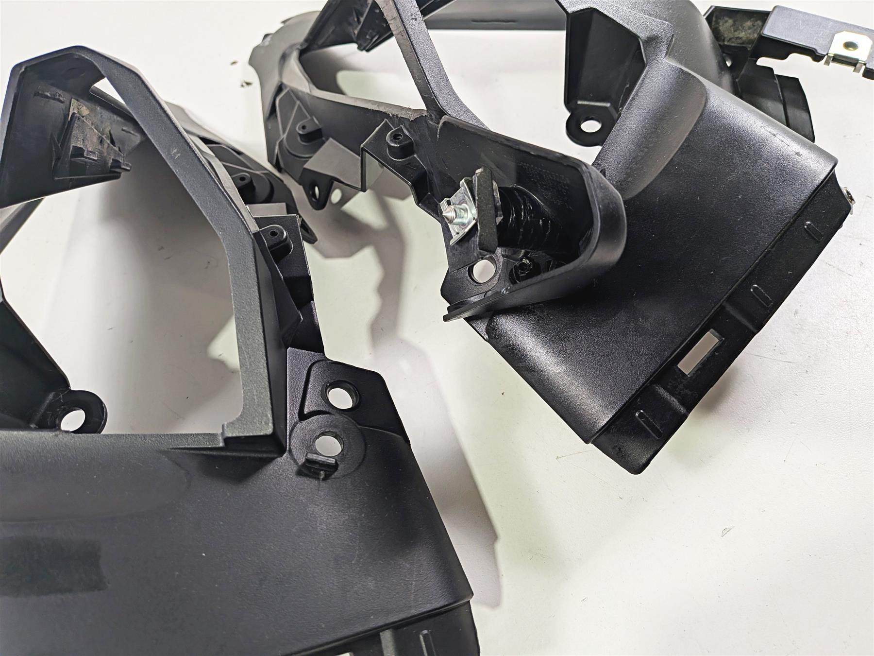 2016 BMW R1200RT RT RTW K52 Blinker Turn Signal Cover Fairings 46637728815 {{ shop.shopifyCountryName }} - Mototech271
