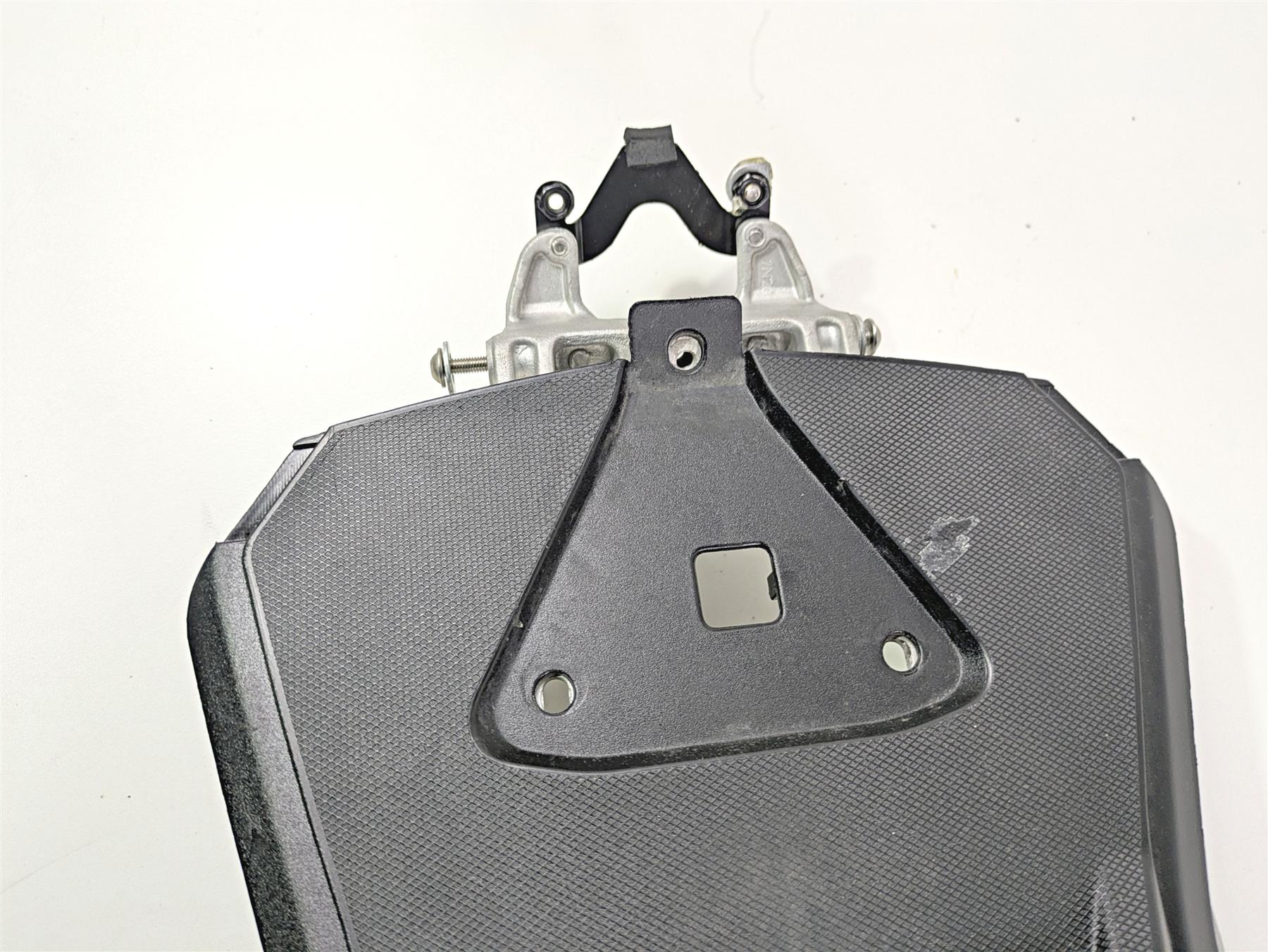 2017 Aprilia RSV 1100 Tuono V4 Factory Straight Subframe & Inner Fender 2B003589 {{ shop.shopifyCountryName }} - Mototech271