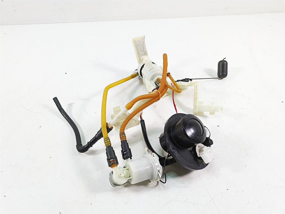 2019 Harley Touring FLHX Street Glide Fuel Gas Petrol Pump 62908-08 75069-08D {{ shop.shopifyCountryName }} - Mototech271