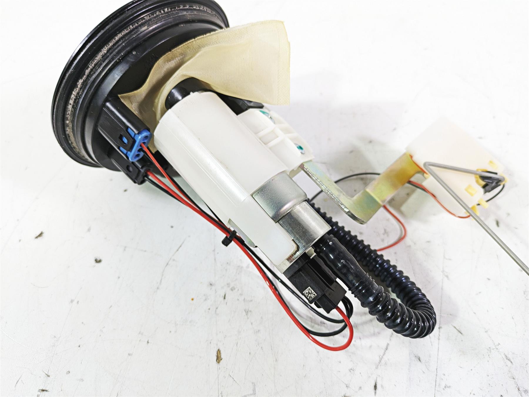 2017 BMW S1000R K47 Fuel Gas Pump & Sending Unit -Tested 16148563523 16149444766 {{ shop.shopifyCountryName }} - Mototech271
