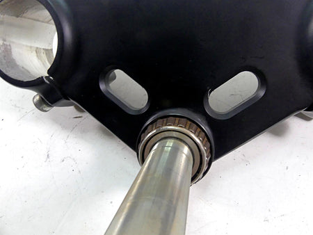 2015 Harley Davidson VRSCDX Night Rod Sp Lower Triple Tree Clamp 45900019 {{ shop.shopifyCountryName }} - Mototech271