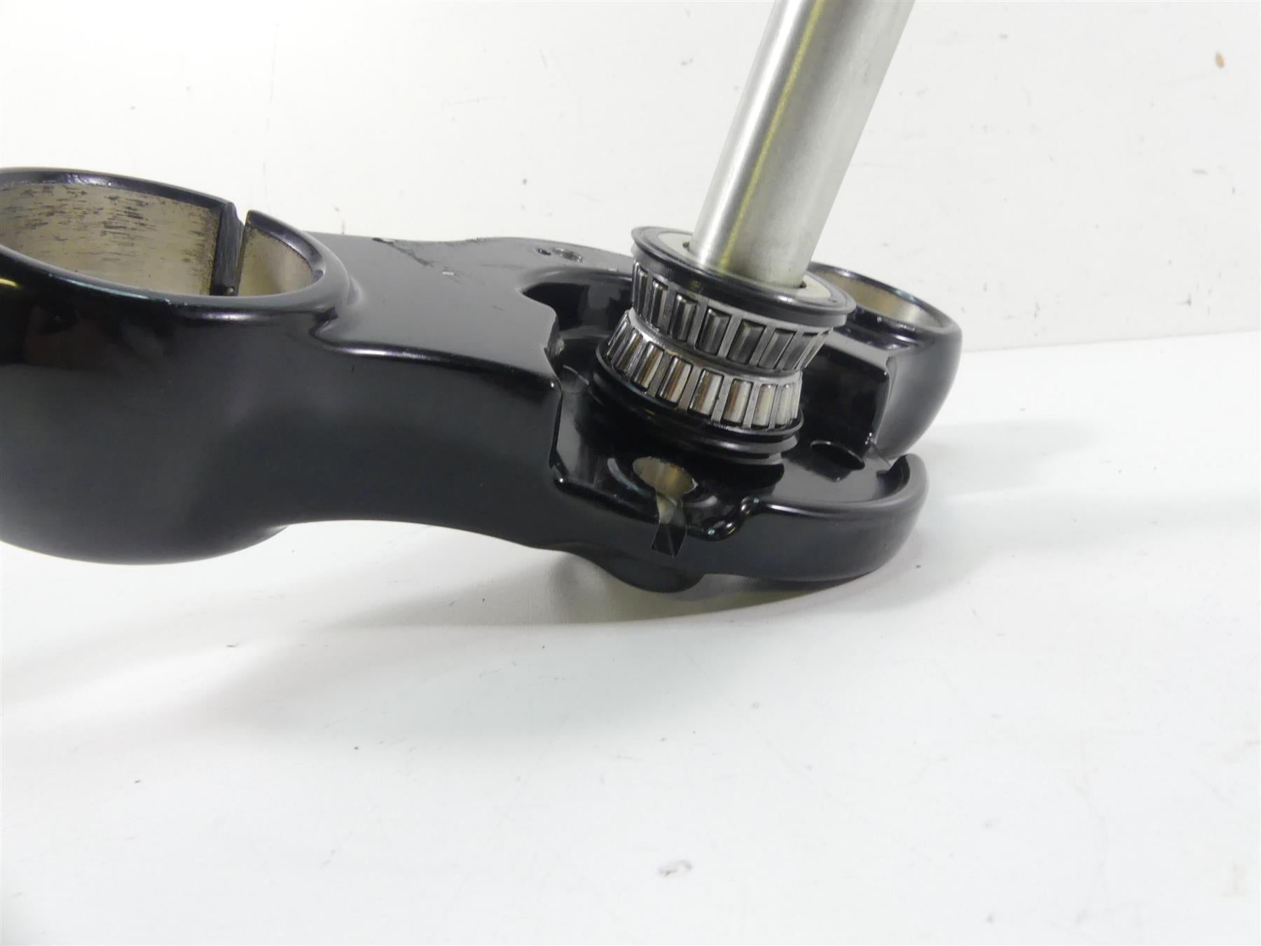 2020 Harley Softail FXBB Street Bob Lower Triple Tree Yoke Clamp - Read 45900170 {{ shop.shopifyCountryName }} - Mototech271