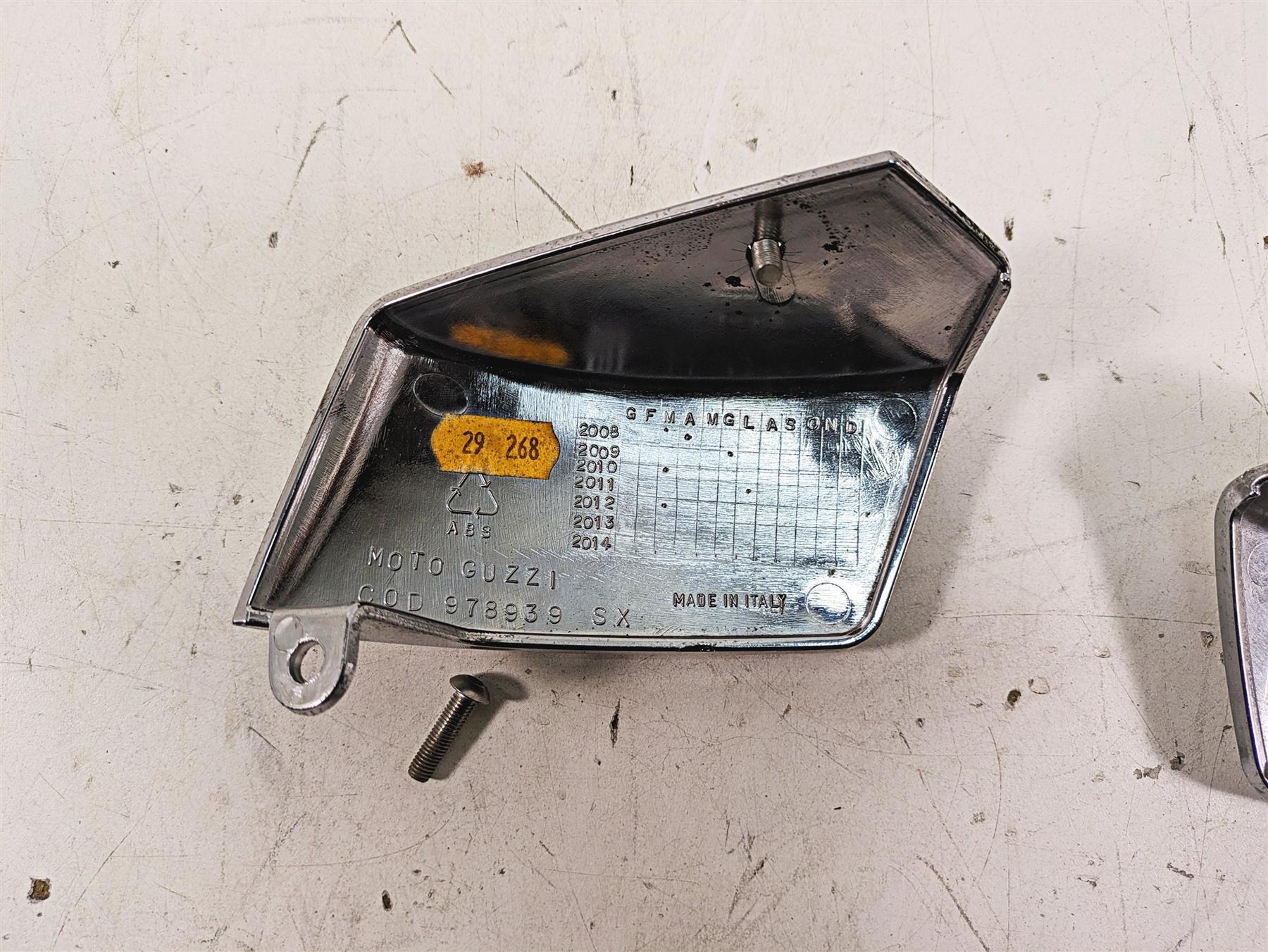 2013 Moto Guzzi V7 750 Stone Throttle Body Chrome Cover Set 978938 978939 {{ shop.shopifyCountryName }} - Mototech271