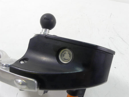 2011 Victory Vision Tour Front Brake Master Cylinder + Lever 1911378 1912685 {{ shop.shopifyCountryName }} - Mototech271