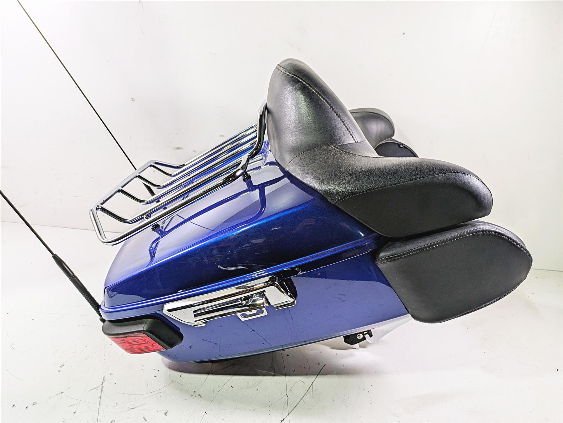 2015 Harley Touring FLHTKL E -Glide Low Rear Trunk Tour Pak Set 53000346