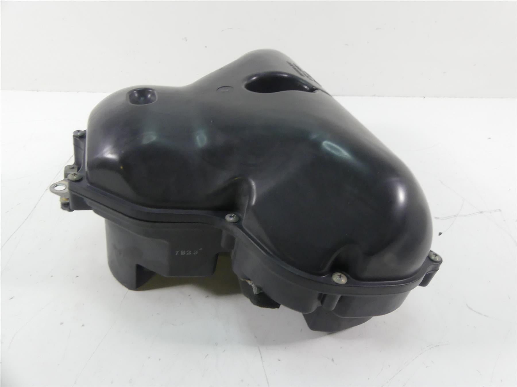 2007 Yamaha FZ1 Fazer Air Cleaner Breather Box & Velocity Stacks 2D1-14411-00-00 {{ shop.shopifyCountryName }} - Mototech271