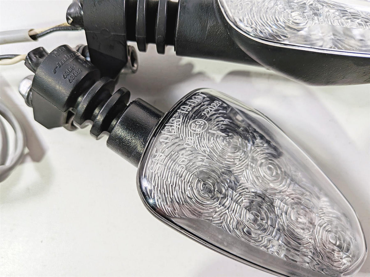 2022 Triumph Tiger 900 GT Pro Rear Led Blinker Turn Signal Set T2707333 {{ shop.shopifyCountryName }} - Mototech271