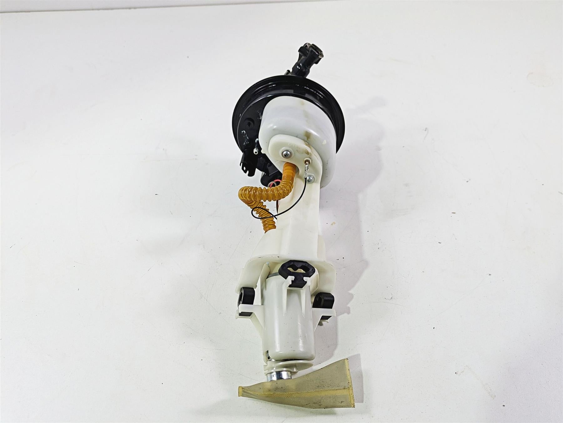 2010 BMW R1200RT K26 Fuel Gas Petrol Pump 16147724843 {{ shop.shopifyCountryName }} - Mototech271