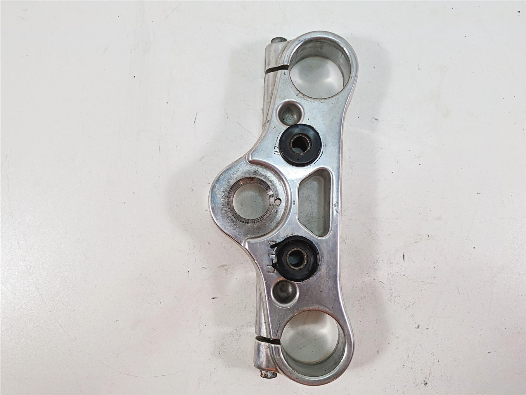 2009 Harley FXDC Dyna Super Glide Custom Upper Triple Tree Clamp 49mm 45538-08 {{ shop.shopifyCountryName }} - Mototech271