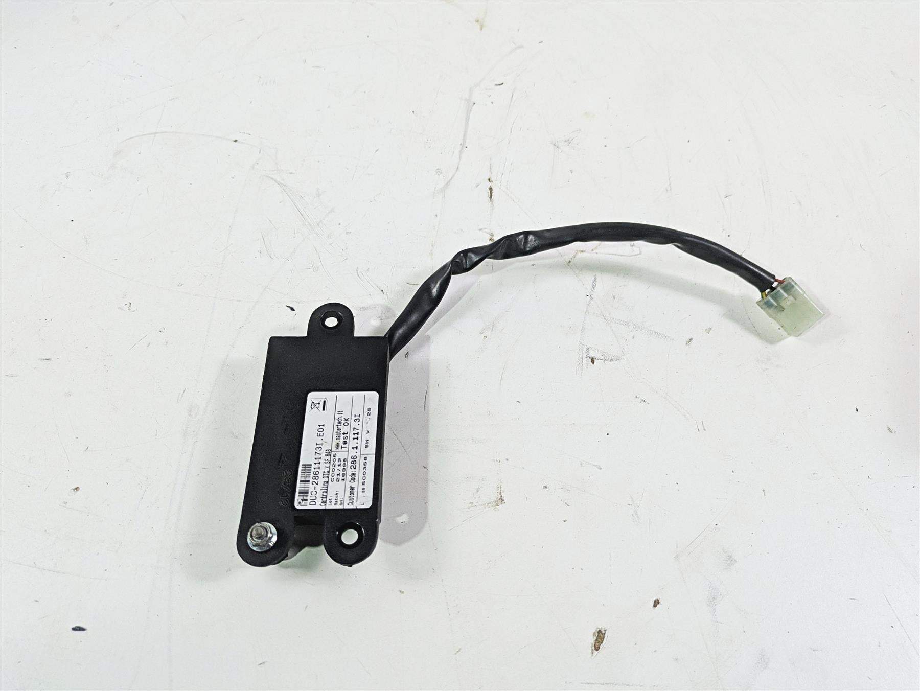 2012 Ducati Streetfighter 848 Traction Control Module Unit Dtc 28611173I {{ shop.shopifyCountryName }} - Mototech271