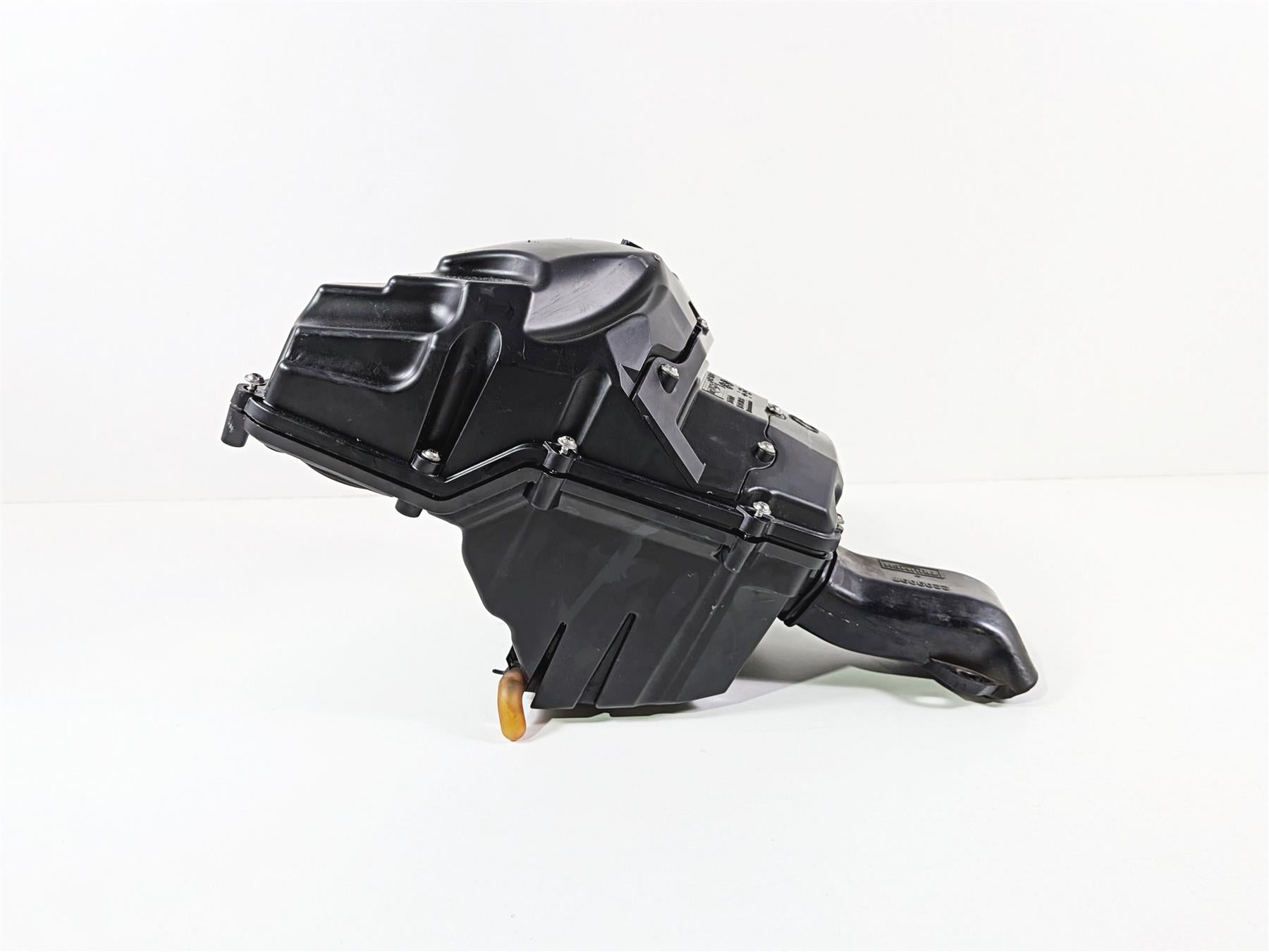 2022 Triumph Tiger 900 GT Pro Air Box Cleaner Breather & Tubes Set T2209565 {{ shop.shopifyCountryName }} - Mototech271