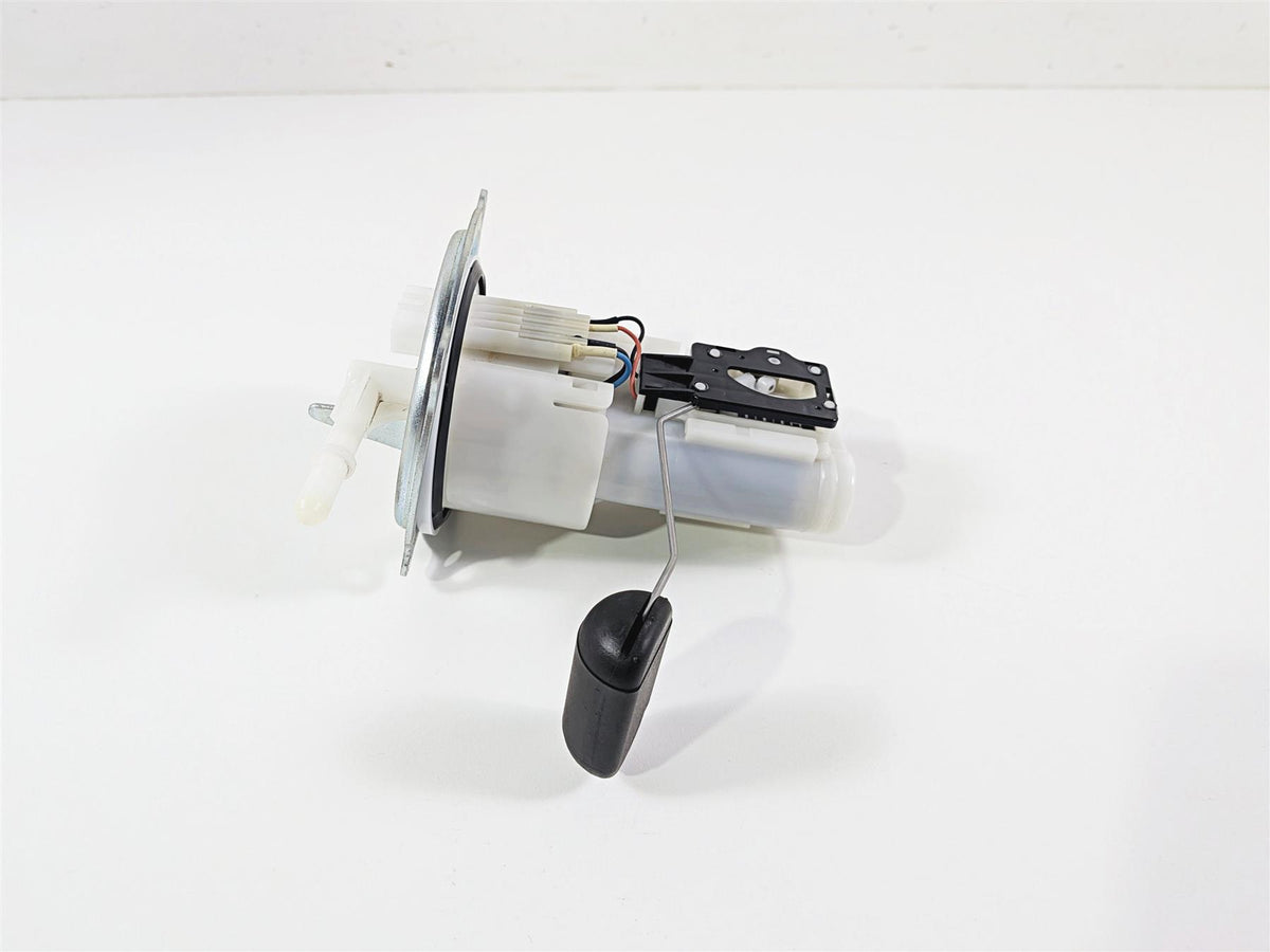 2023 Yamaha MT10 MTN1000 Fuel Gas Petrol Pump B67-13907-10-00 {{ shop.shopifyCountryName }} - Mototech271