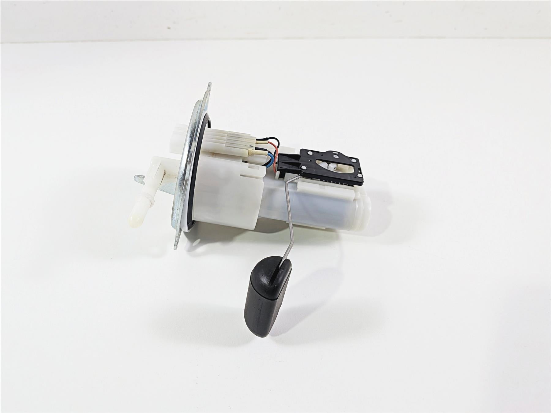 2023 Yamaha MT10 MTN1000 Fuel Gas Petrol Pump B67-13907-10-00 {{ shop.shopifyCountryName }} - Mototech271