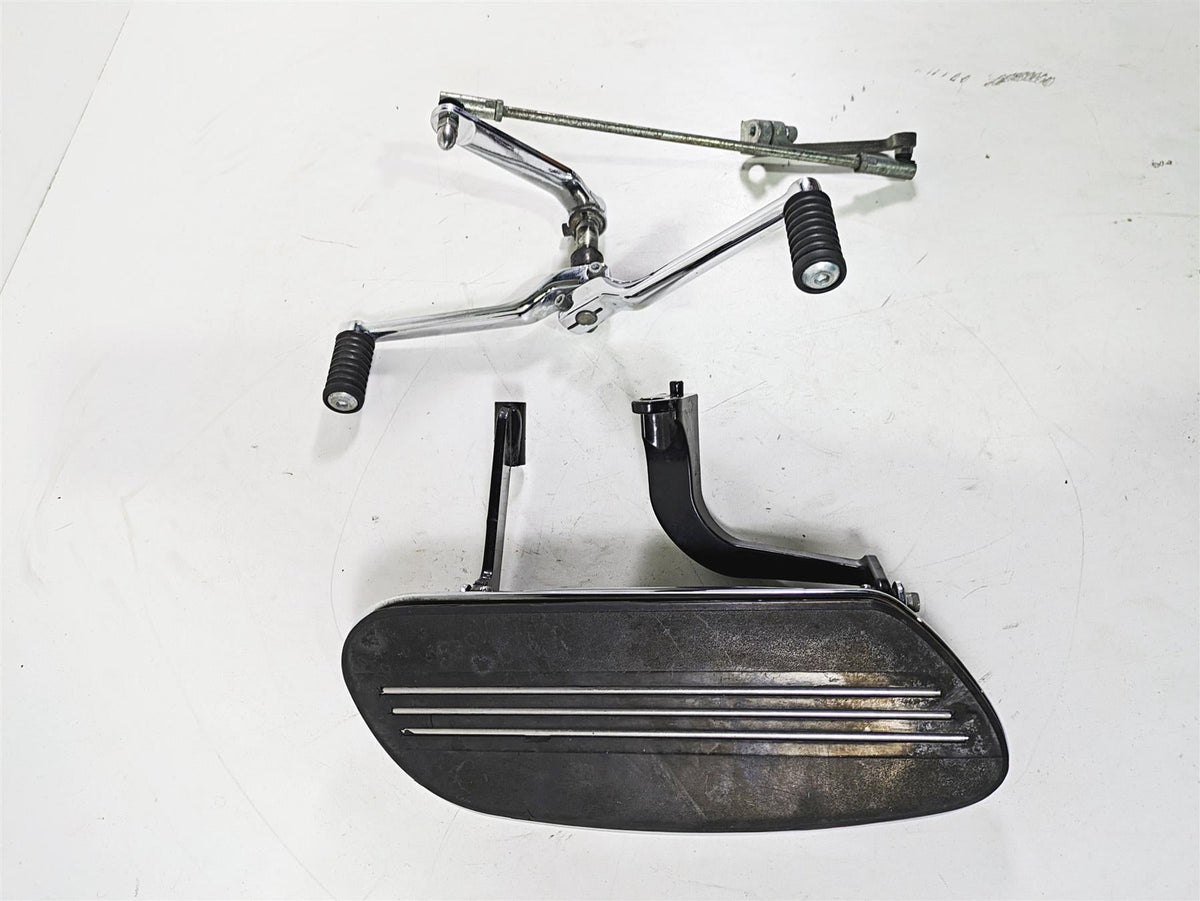 2017 Harley Touring FLTRXS Road Glide Left Front Floor Board & Shifter 50688-04 {{ shop.shopifyCountryName }} - Mototech271