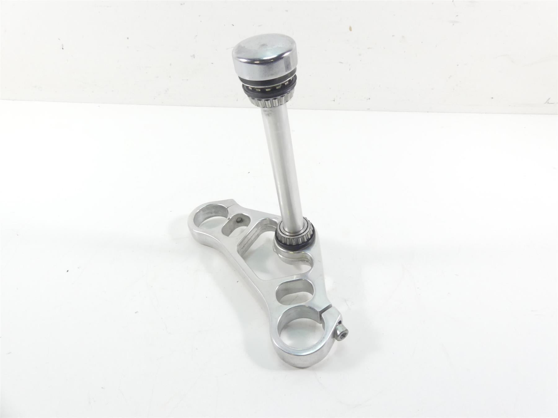 2006 Harley VRSCD Night Rod Lower Triple Tree Steering Clamp 49mm -Read 46788-06 {{ shop.shopifyCountryName }} - Mototech271