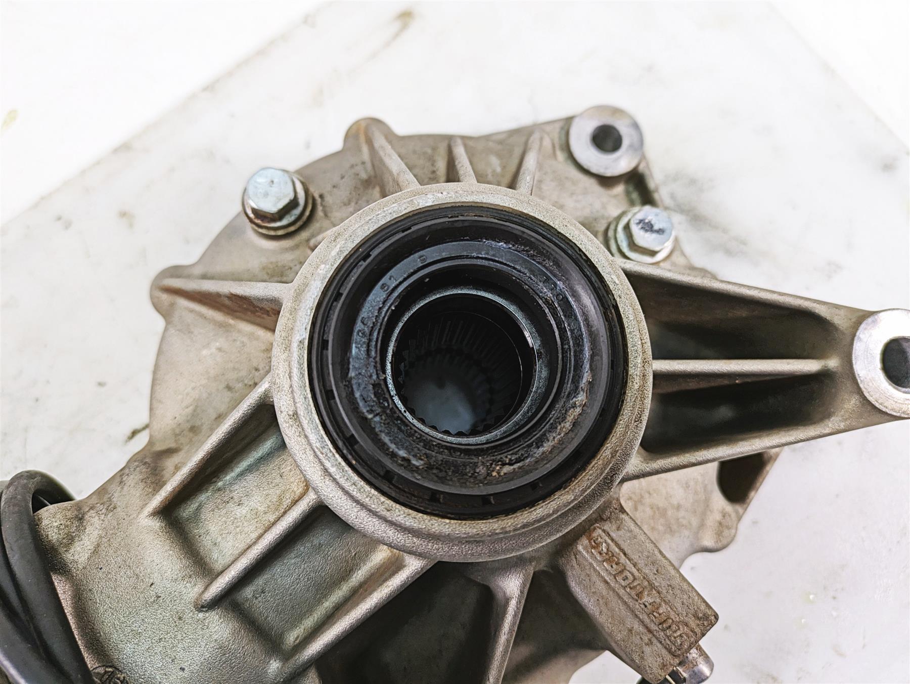 2018 Yamaha YXZ1000R EPS SS Rear Differential Diff Gear Box 1K 2HC ...