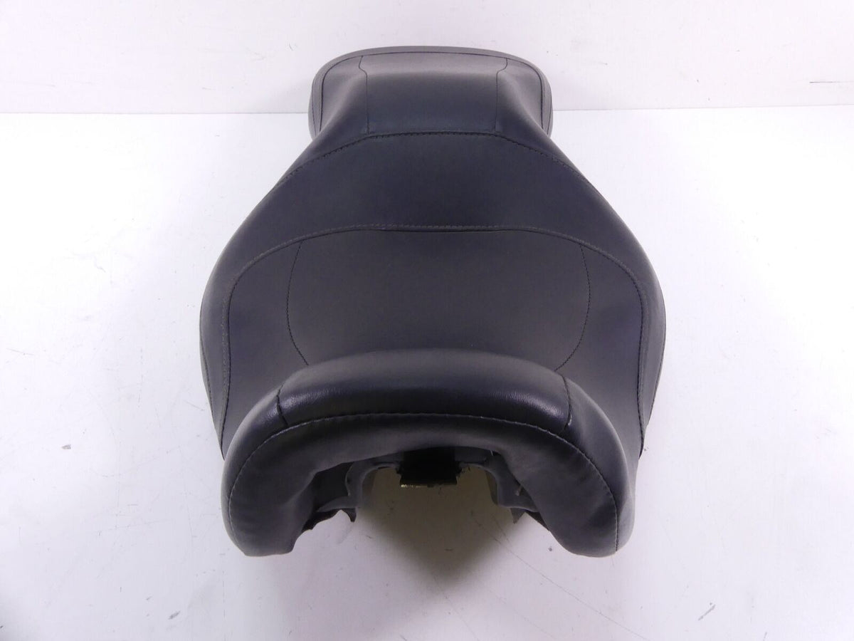 2016 Harley FLD Dyna Switchback 103 Seat Saddle -No Cuts 54166-12 {{ shop.shopifyCountryName }} - Mototech271
