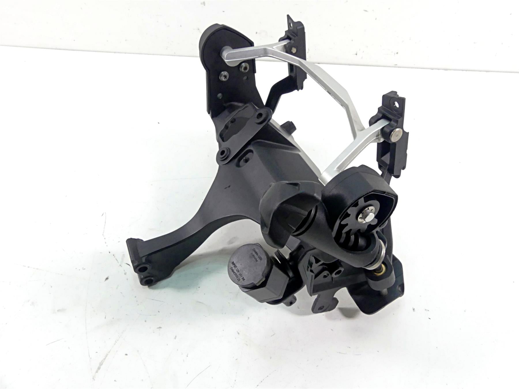 2016 BMW R1200GS Adv K51 Front Windshield Adjustment Mount Set 46637726524 {{ shop.shopifyCountryName }} - Mototech271