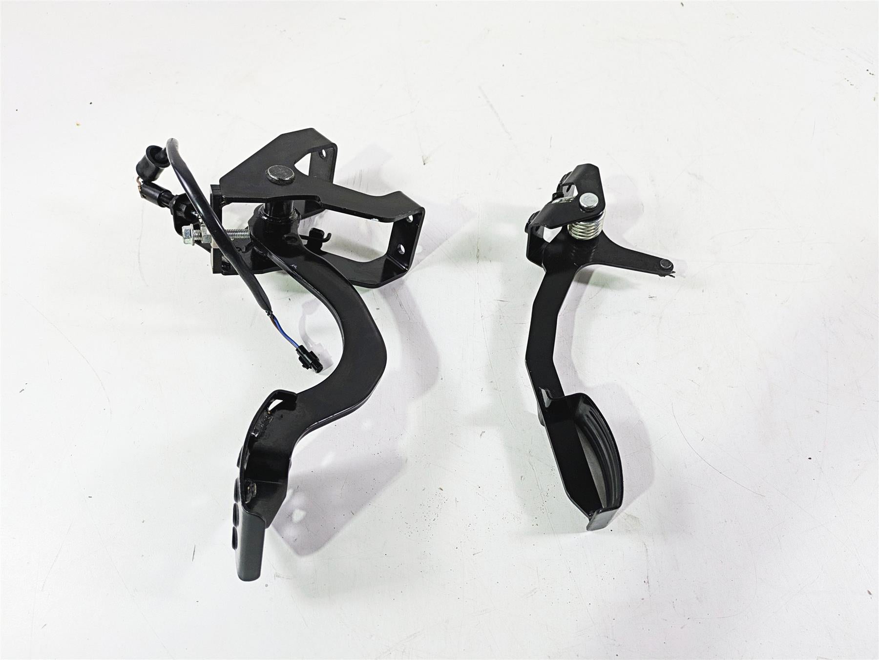 2021 Kawasaki Teryx KRX KRF 1000 Brake Accelerate Foot Pedal Set 39075-0027 {{ shop.shopifyCountryName }} - Mototech271
