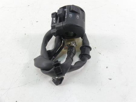2021 Honda CBR600RR Left Hand Turn Signal Lights Control Switch 35200-MJC-A01 {{ shop.shopifyCountryName }} - Mototech271