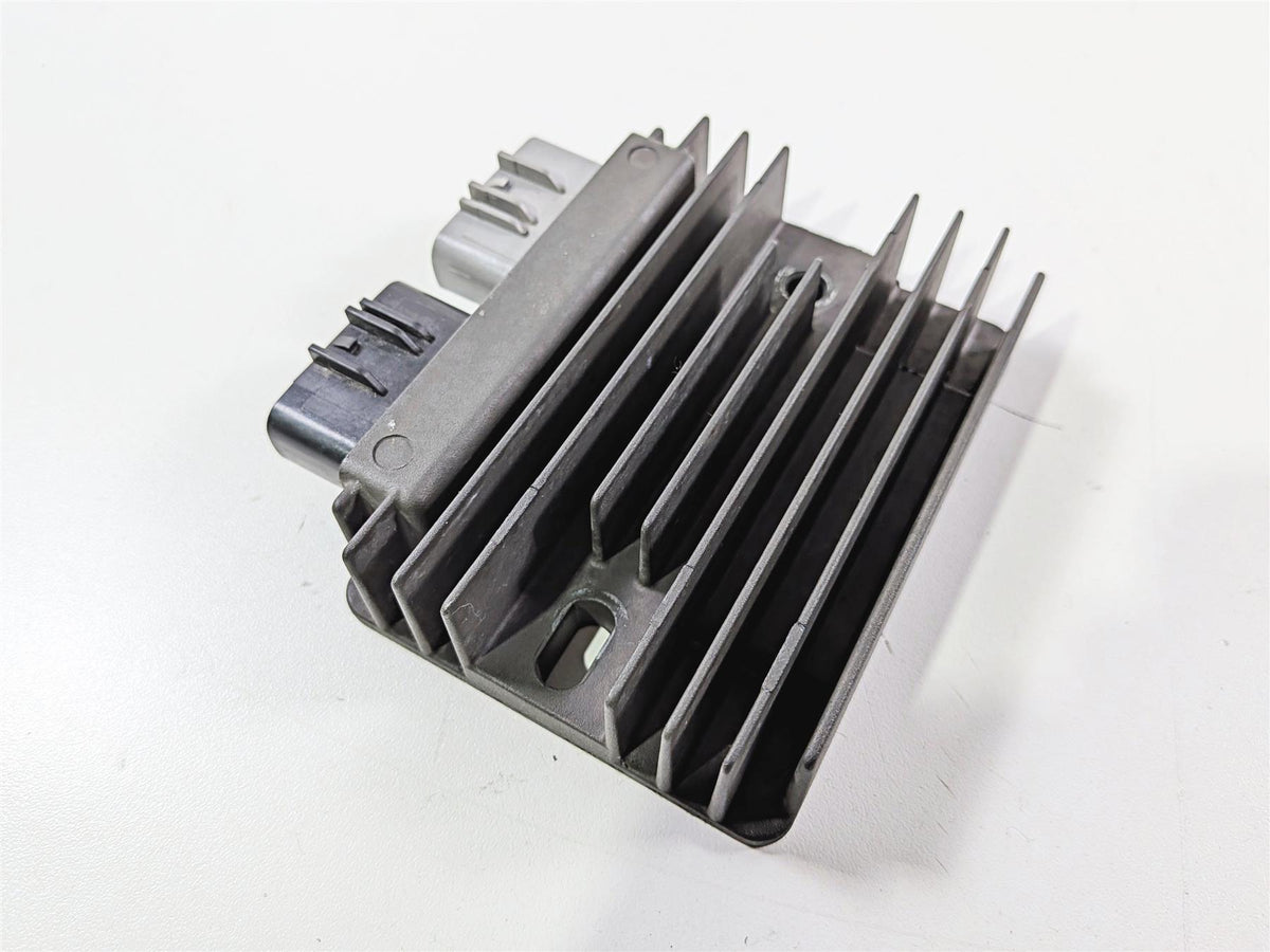 2022 Kawasaki ZX10R ZX1000 Ninja Rectifier Voltage Regulator 21066-0748 {{ shop.shopifyCountryName }} - Mototech271