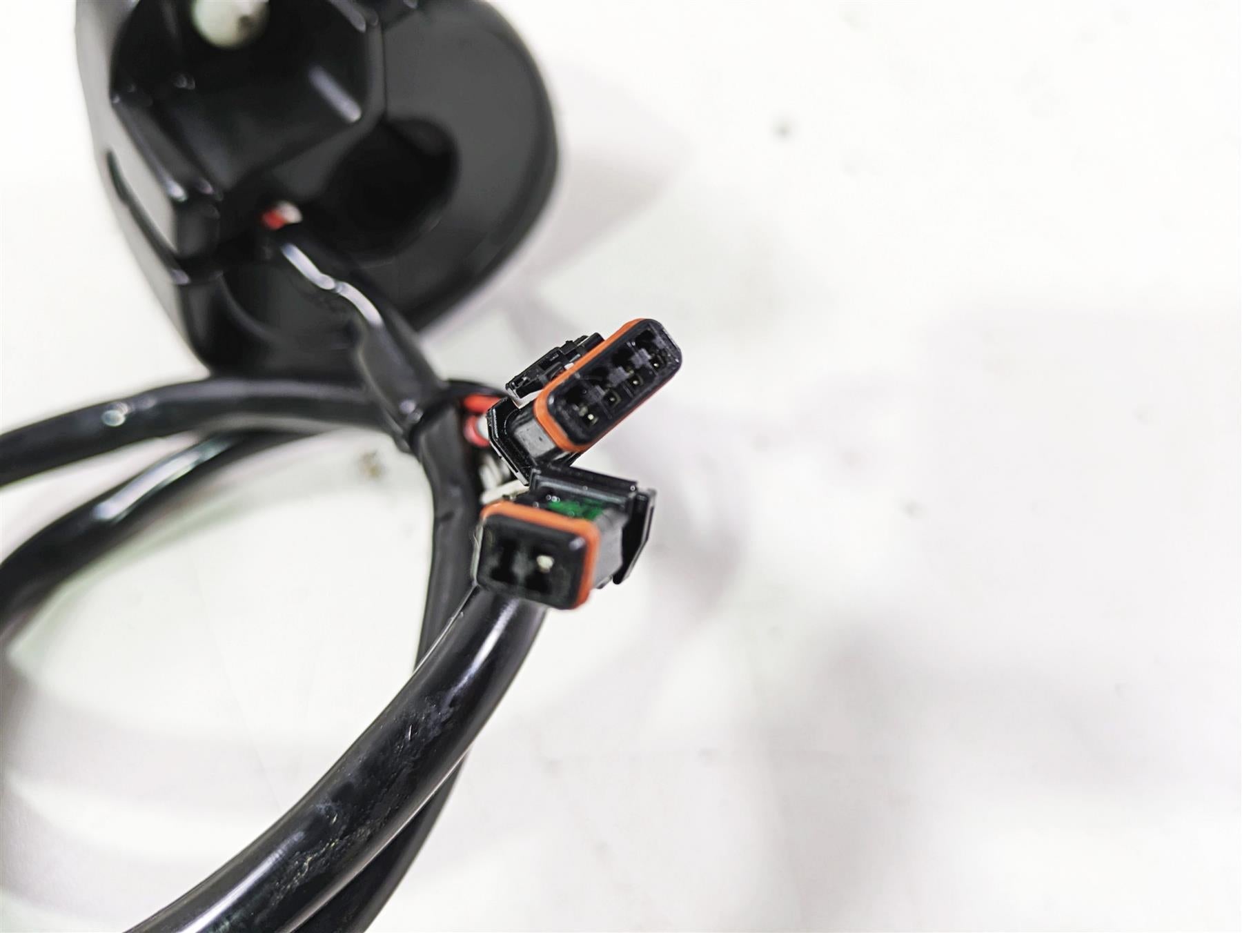 2019 Harley FLHCS Softail Heritage Right Hand Start Stop Control Switch 71500300 {{ shop.shopifyCountryName }} - Mototech271