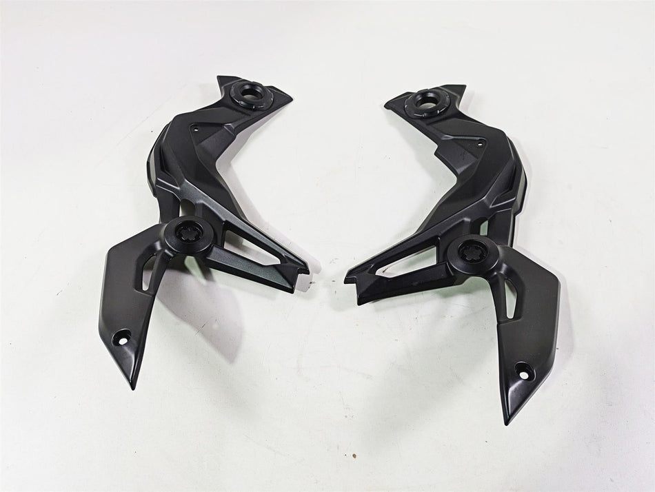 2021 Kawasaki Z900 ZR900 Left Right Pivot Cover Fairing Set -Read 14093-0926 {{ shop.shopifyCountryName }} - Mototech271