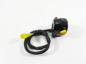 2016 Suzuki M109R VZR1800 Left Hand Turn Signal Control Switch 37400-48GB0 | Mototech271