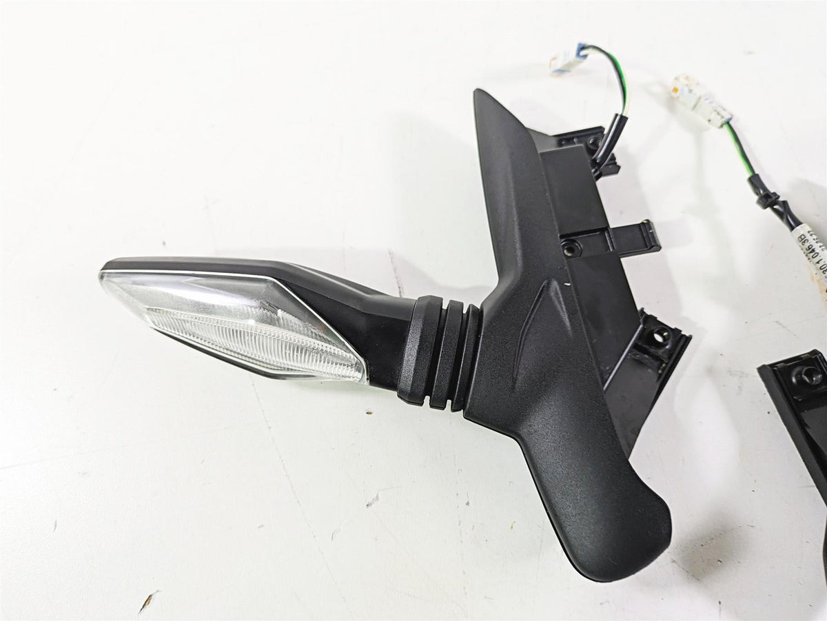 2023 Ducati Monster 937 SP Front Blinker Turn Signal Set 53010464B {{ shop.shopifyCountryName }} - Mototech271