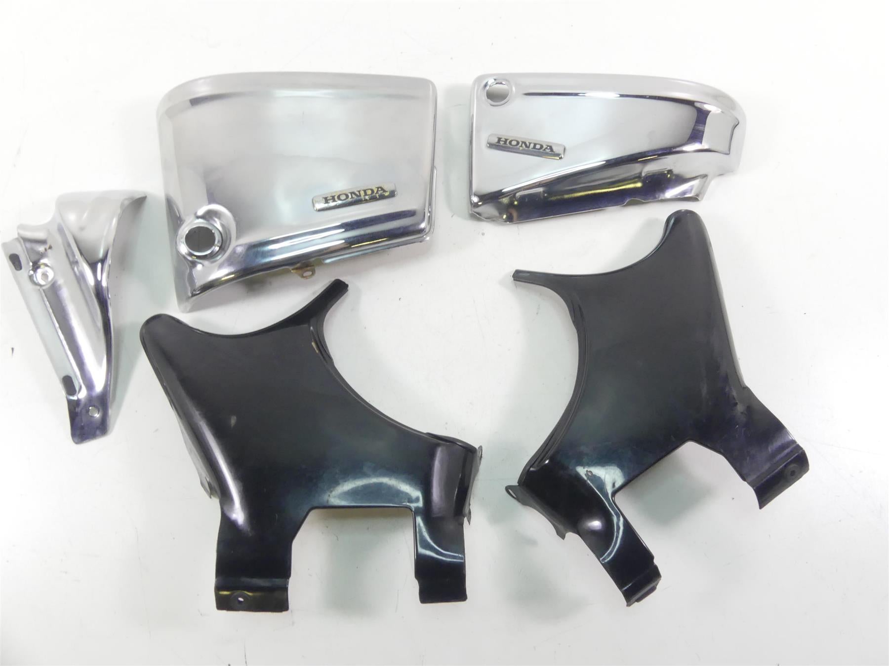 2007 Honda VT1100 C Shadow Spirit Side Cover Fairing Cowl Set 83550-MAA-B00 {{ shop.shopifyCountryName }} - Mototech271