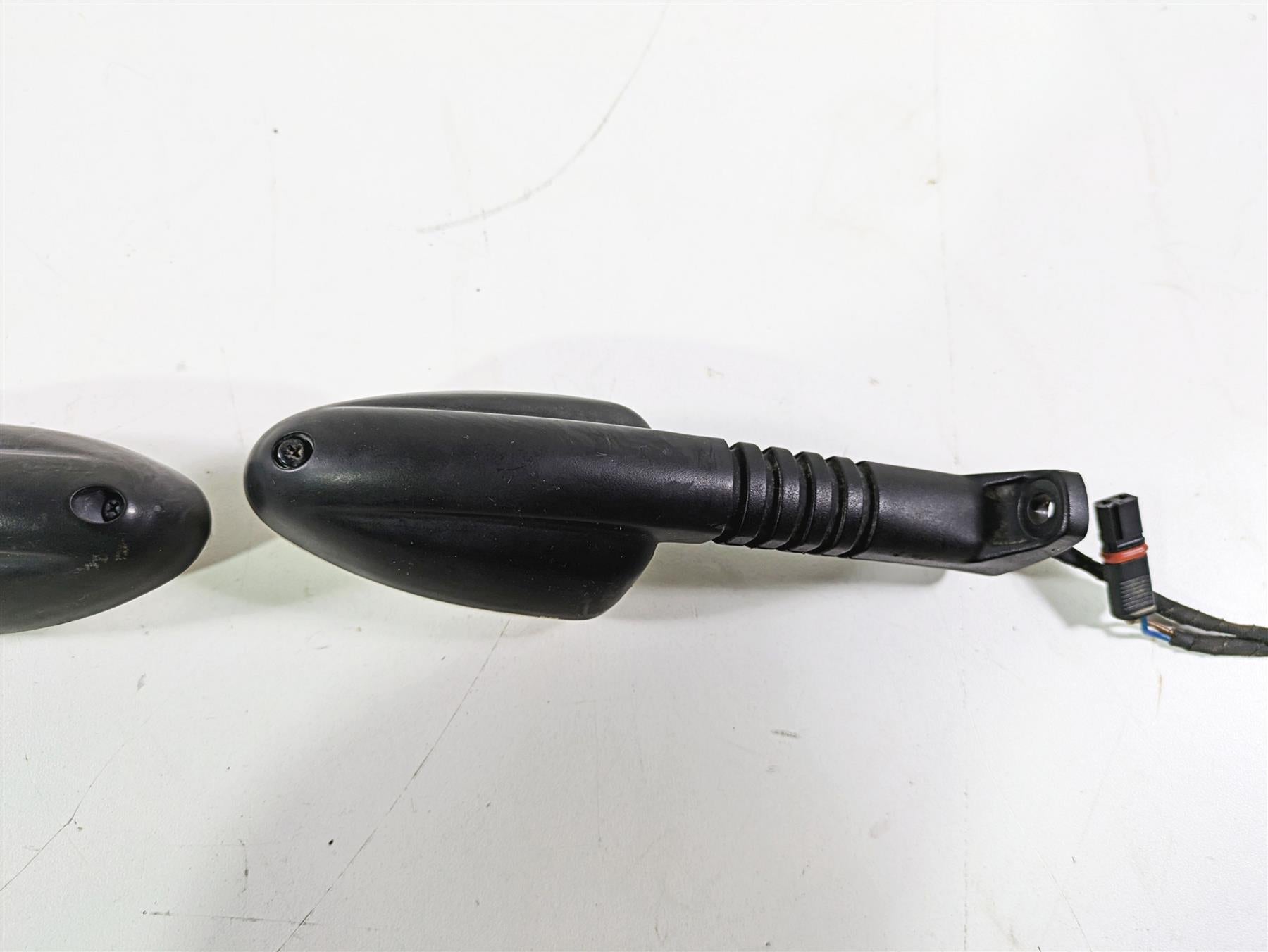 2012 BMW R1200R K27 Front Blinker Turn Signal Set - Read 63137667771 63137667772 {{ shop.shopifyCountryName }} - Mototech271