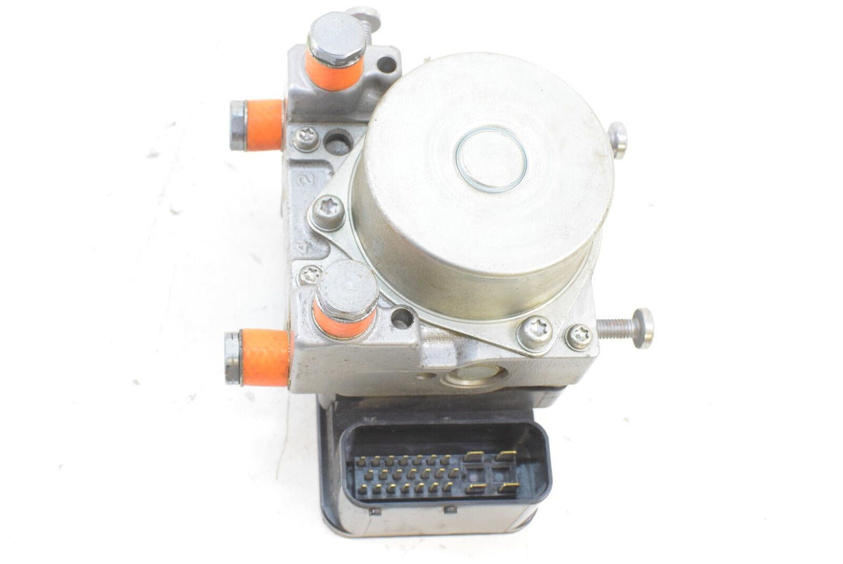 2013 Triumph Speed Triple 1050 R Abs Brake Pump Module T2024104 {{ shop.shopifyCountryName }} - Mototech271