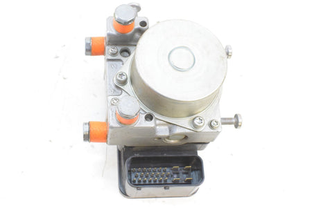 2013 Triumph Speed Triple 1050 R Abs Brake Pump Module T2024104 {{ shop.shopifyCountryName }} - Mototech271