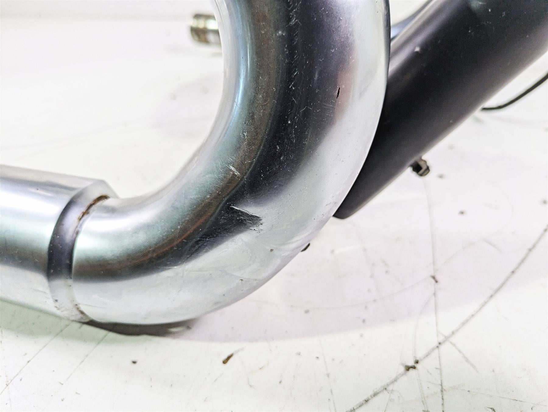 2012 Harley VRSCF Muscle V Rod Stock Exhaust Header Manifold Set 65600071 {{ shop.shopifyCountryName }} - Mototech271