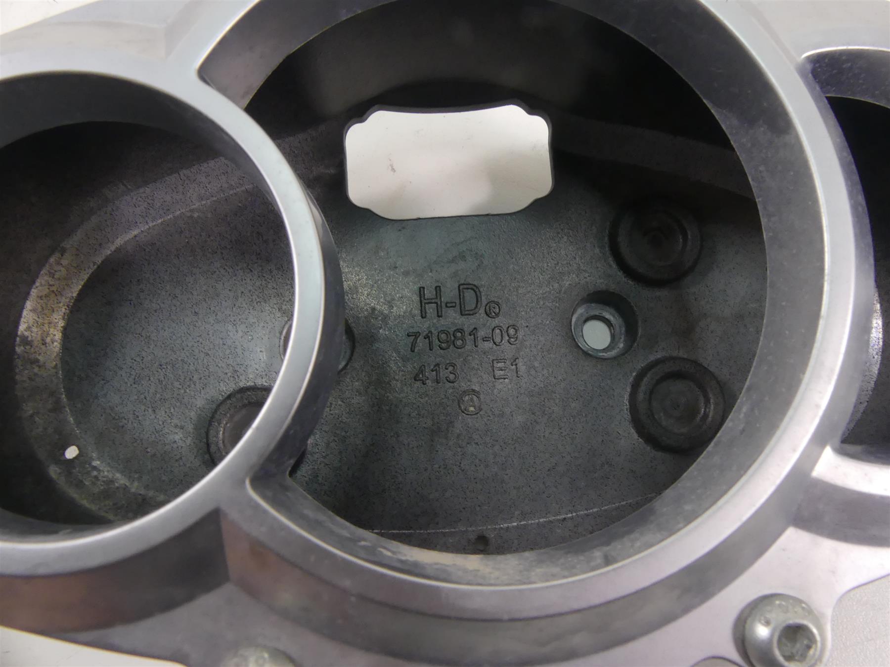 2013 Harley VRSCF Muscle V-Rod Speedometer Gauges Housing Bezel 71981-09 {{ shop.shopifyCountryName }} - Mototech271